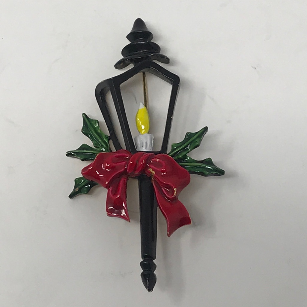 Art Christmas Lamppost Brooch